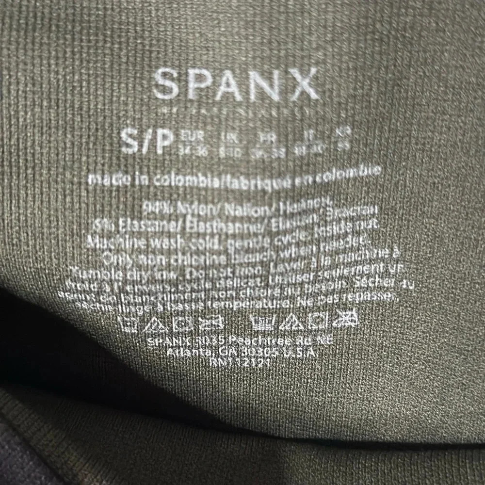Spanx Look At Me Now seamless camoflage leggings women’s small slimming - Picture 2 of 3